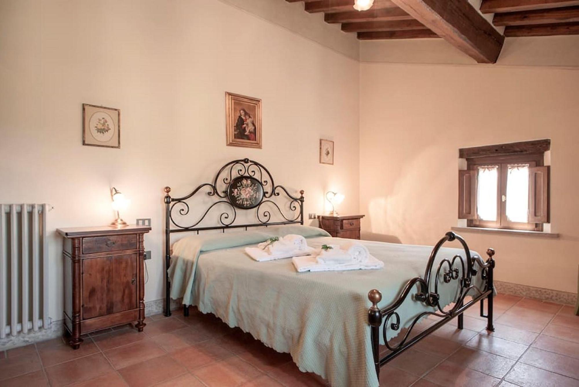 Azienda Agricola E Agriturismo Vallorsi Terricciola Eksteriør bilde