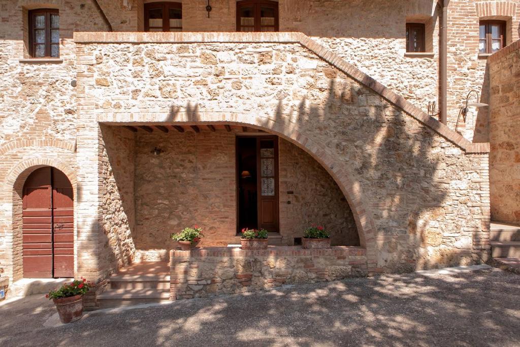 Azienda Agricola E Agriturismo Vallorsi Terricciola Eksteriør bilde